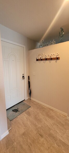 Entry Way - 1457 San Cristobal Ave