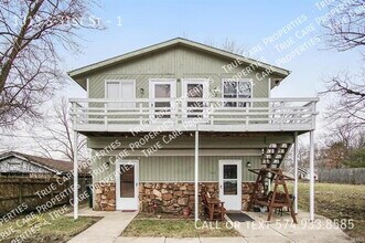 Building Photo - 1313 S 31st St