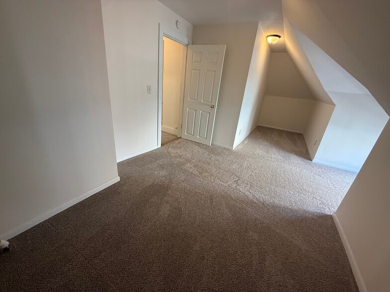 Building Photo - 315 N Blair St