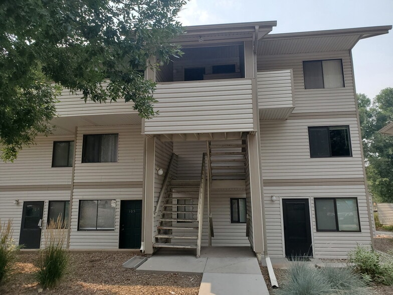 Building Photo - 1705 Heatheridge Rd