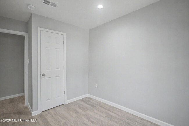 Building Photo - 9424 Daisy Vestry Rd
