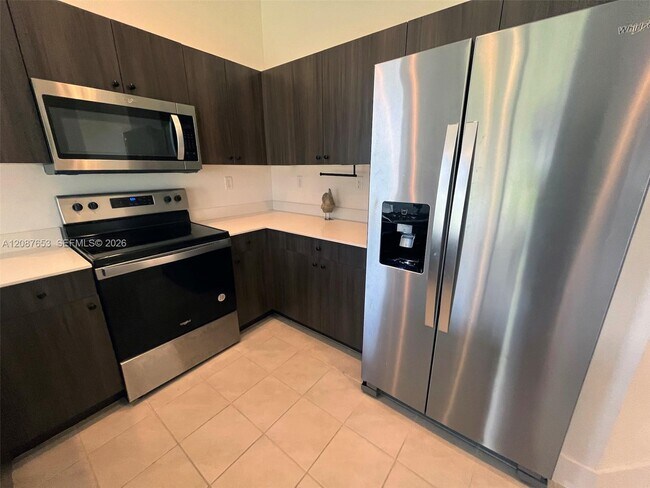 Building Photo - 5525 Agostino Way