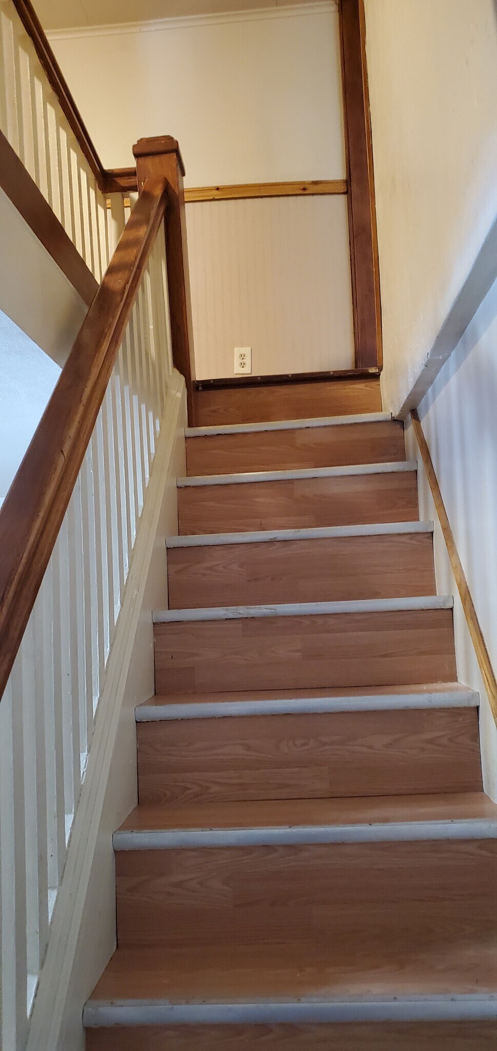 Building Photo - 410 Morton Ave