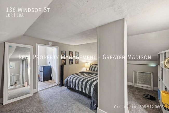 Building Photo - 136 Windsor St