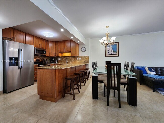 Building Photo - 3725 S Ocean Dr