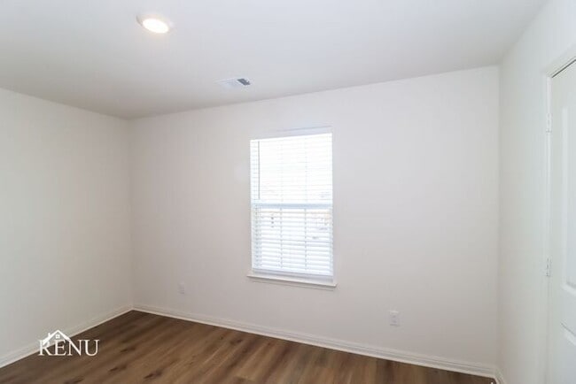 Building Photo - Coming Soon!