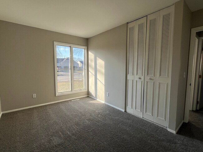 Building Photo - 33 Sonora Dr