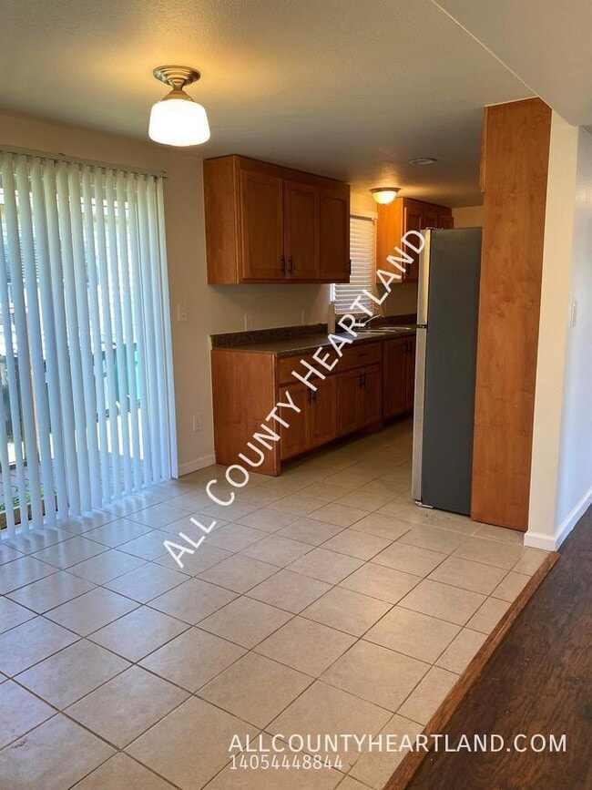 Building Photo - 1401 N Independence Ave