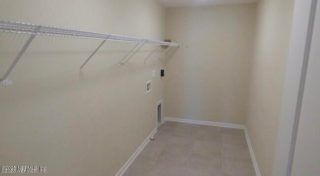 Building Photo - 83117 Purple Martin Dr