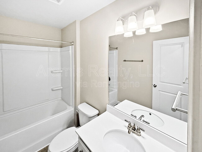 Building Photo - 2109 Pinnacle Walk