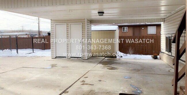 Building Photo - 104 9230 S