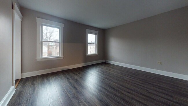 Building Photo - 3505 Meyer Ave