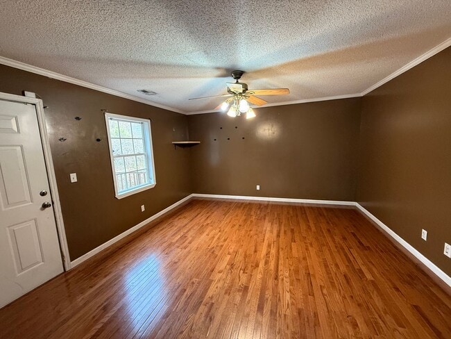 Building Photo - Guntersville, AL Home for Rent!