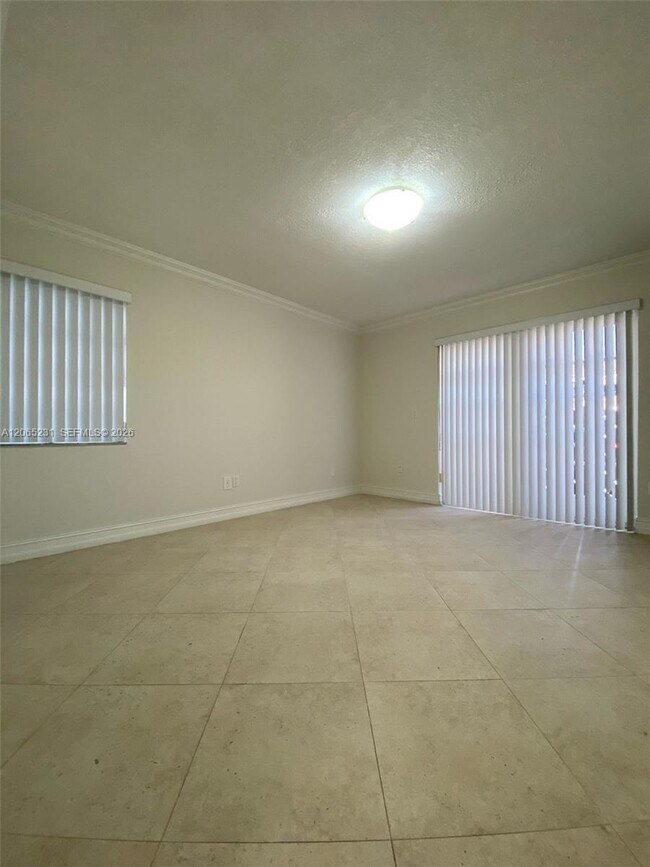 Building Photo - 12432 SW 94th Ln