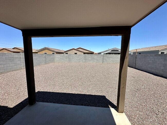 Building Photo - Fantastic 1 year NEW KB Home in Tierra La ...