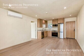 Building Photo - 1105 N Pacific Coast Hwy