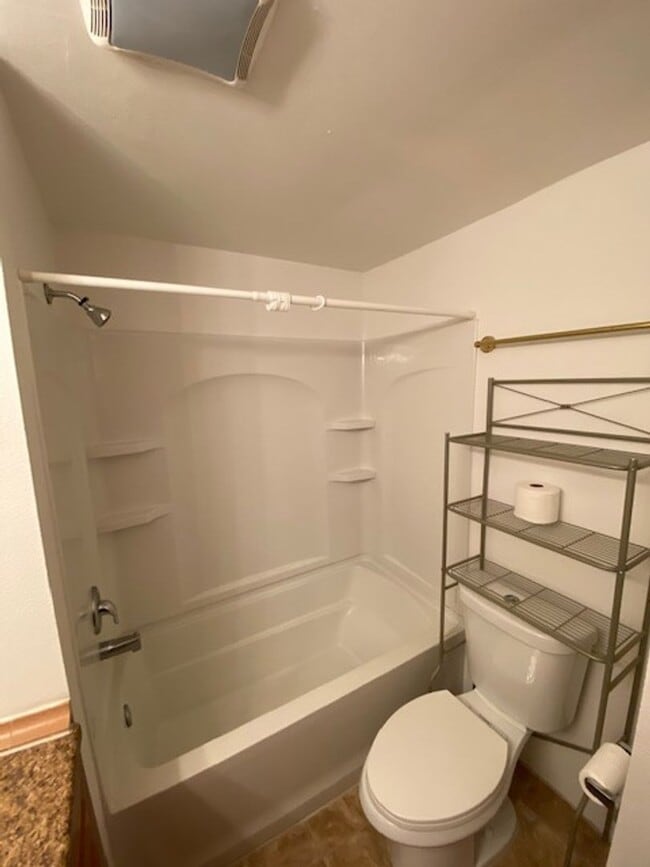 Building Photo - HOME ON HUDLOW (P#335)