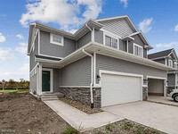 Building Photo - 9681 Turnpoint Dr