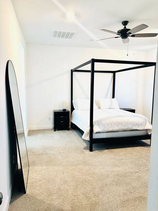 Building Photo - 9712 Maple Ter Ln