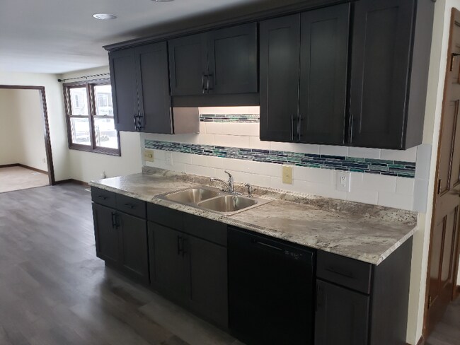 Building Photo - 1333 Pierce Ave