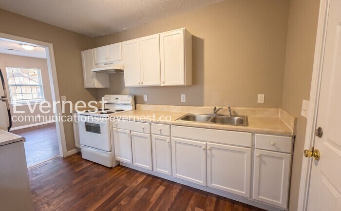 Building Photo - 1858 17th Ct N