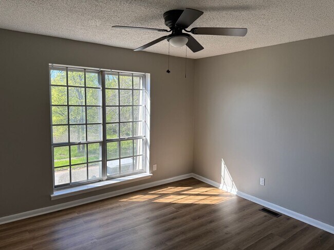 Building Photo - 7801 3rd Ave S