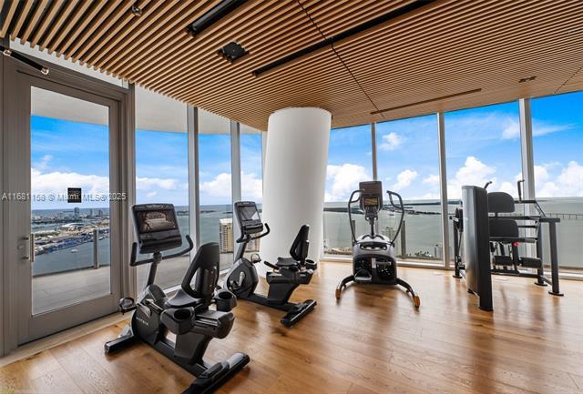 Building Photo - 300 Biscayne Boulevard Way