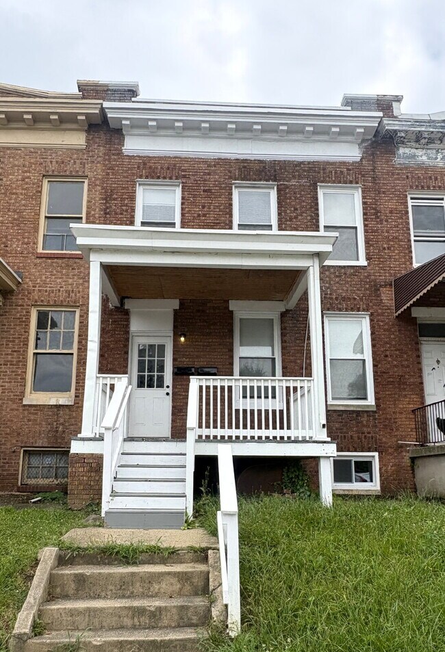 Building Photo - 2213 Belair Rd