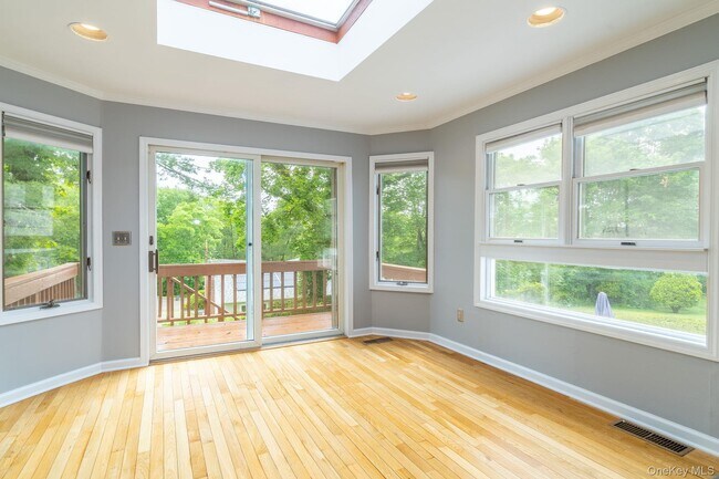 Building Photo - 67 Malvern Ln