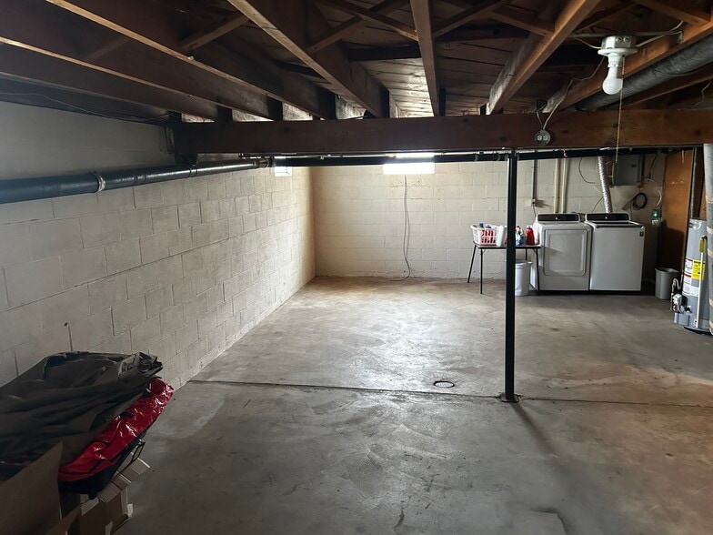 Basement - 1702 Graylock St