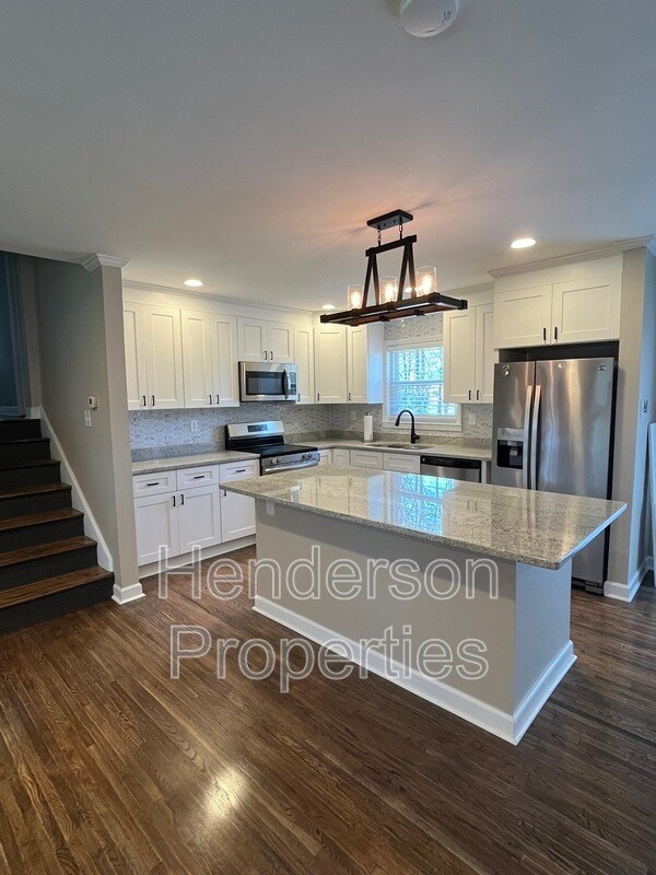 Building Photo - 5906 Colchester Pl