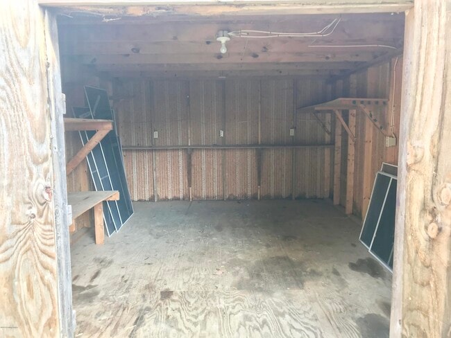 Building Photo - 501 Oak Leaf Dr