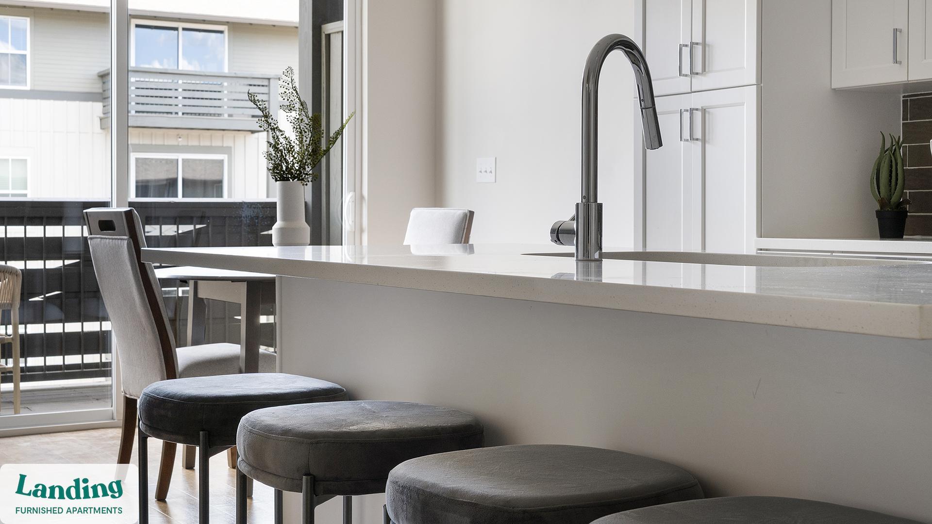 Building Photo - 1000 Forestview Dr