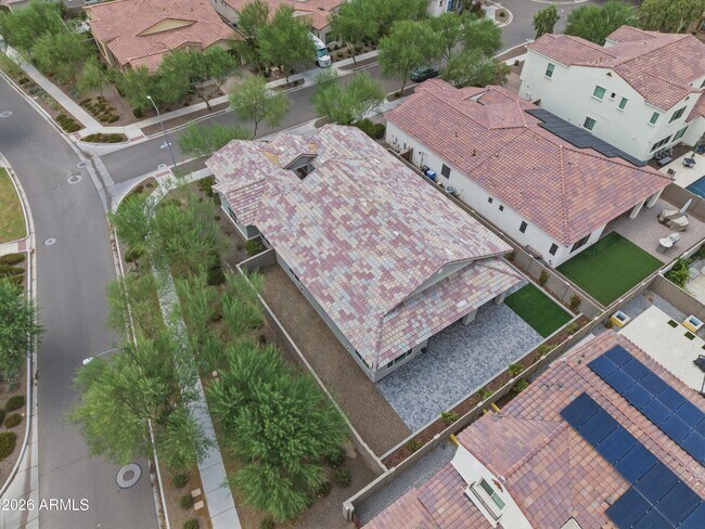 Building Photo - 2024 W Andalusian Trail