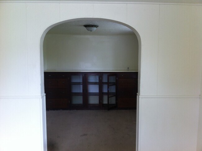 Building Photo - behe02