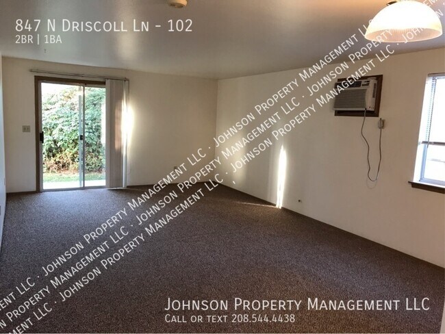 Building Photo - 847 N Driscoll Ln