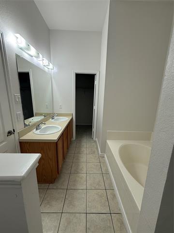 Building Photo - 206 Charleston Dr