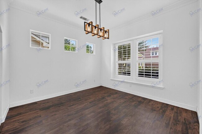 Building Photo - 2208 Grizzly Run Ln