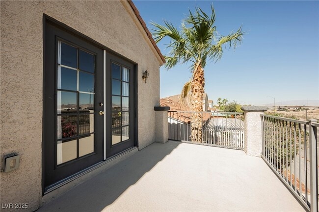 Building Photo - 138 Cam Capri