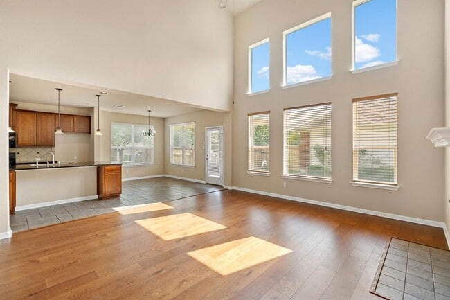 Building Photo - 676 Rusk Rd