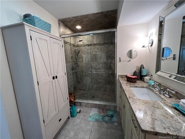 Building Photo - 12 Naugatuck Ave