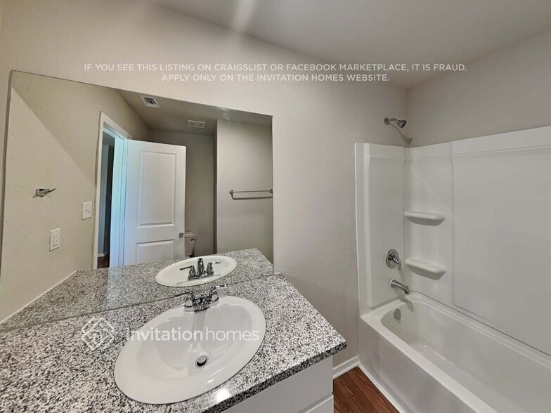 Building Photo - 5521 Verdugos Pl