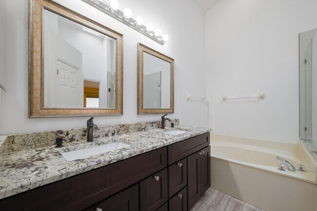 Building Photo - 12803 Maribou Cir