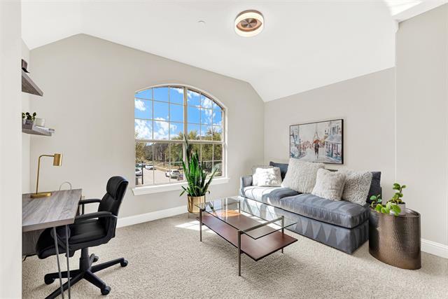 Building Photo - 4697 Edith St