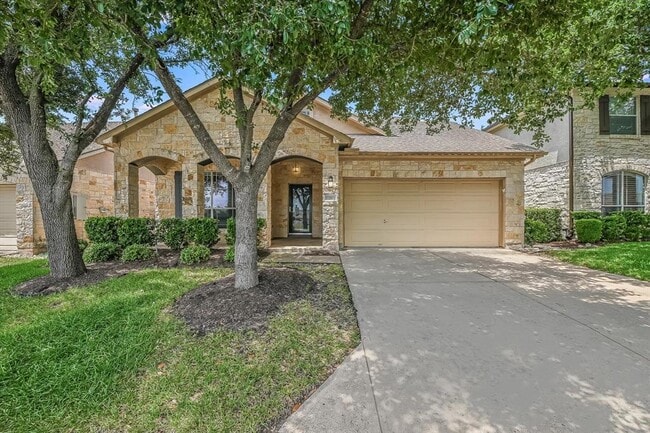 Primary Photo - 26 White Magnolia Cir
