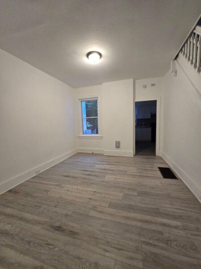 Building Photo - 41 Wilkinson Pl