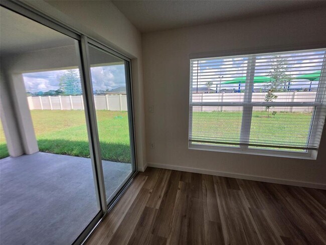 Building Photo - 4631 SW 88 Pl