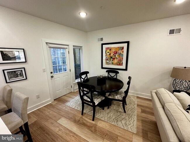 Building Photo - 2008 S College Ave