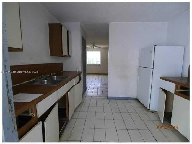 Building Photo - 1328 NW 5th Ave