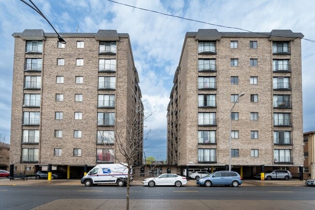 Building Photo - 2300 N Harlem Ave